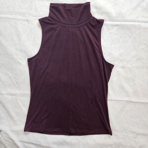 Athleta Womens S Industry Tank Top Burgundy Sleeveless Shirt High Neck PILLING